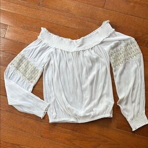 Ramy Brook Stunning White Off-Shoulder Women's Blouse. Size large.